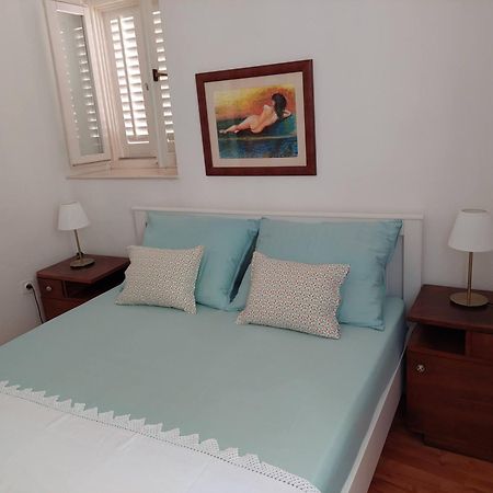 Apartment In Vis Historic Center - Mikula, Ljubica, Toma מראה חיצוני תמונה