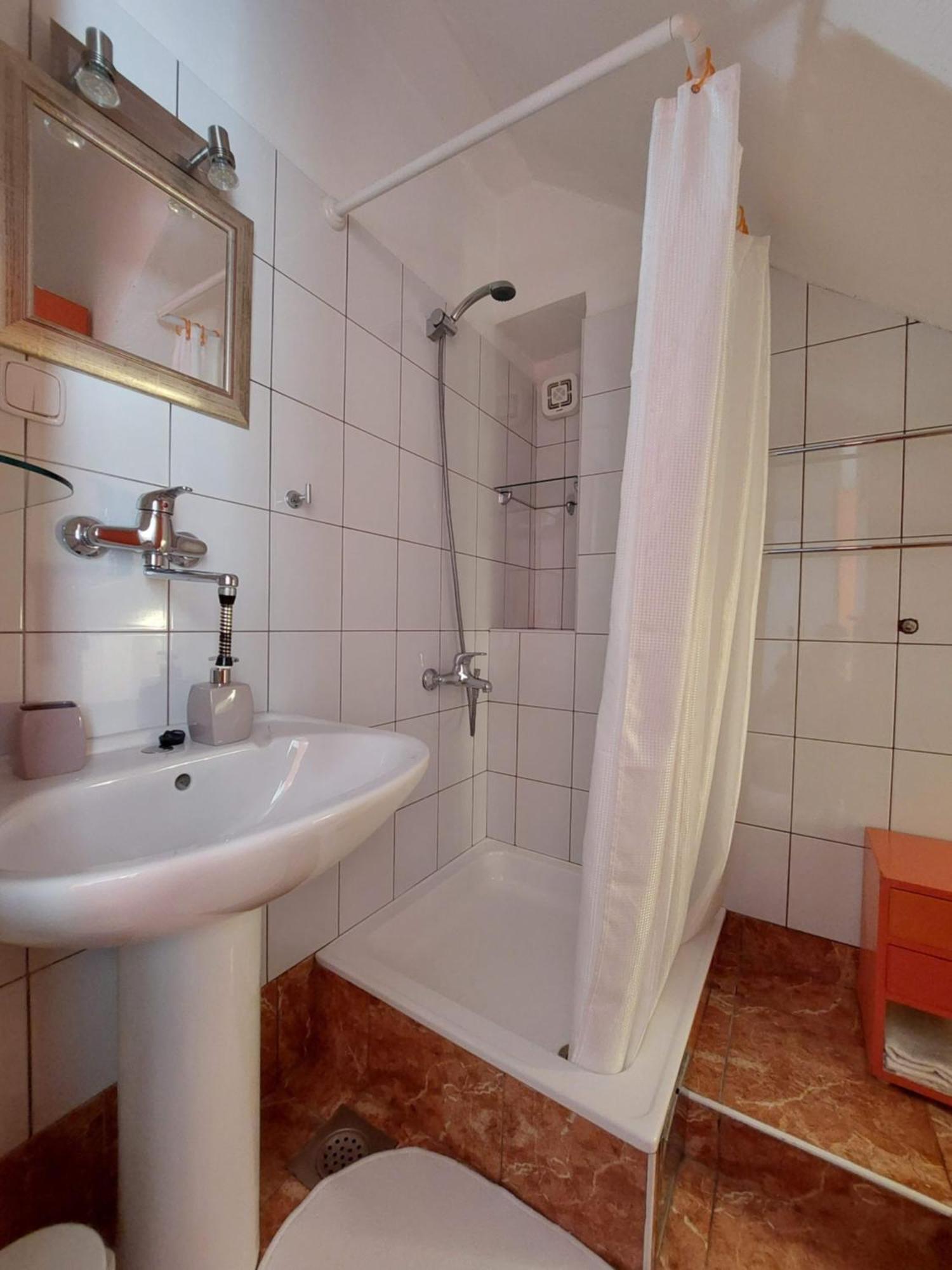 Apartment In Vis Historic Center - Mikula, Ljubica, Toma מראה חיצוני תמונה